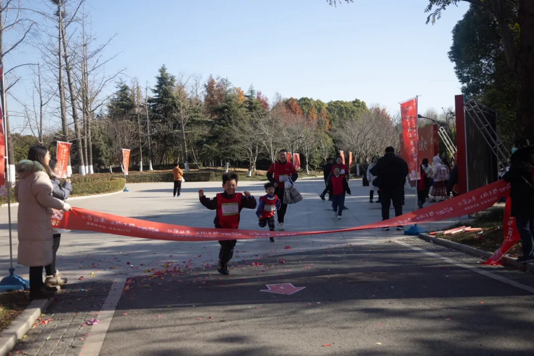 回望2024 启航2025 | 尊龙时凯股份2025年度战略年会顺利召开 回望2024 启航2025 | 尊龙时凯股份2025年度战略年会顺利召开