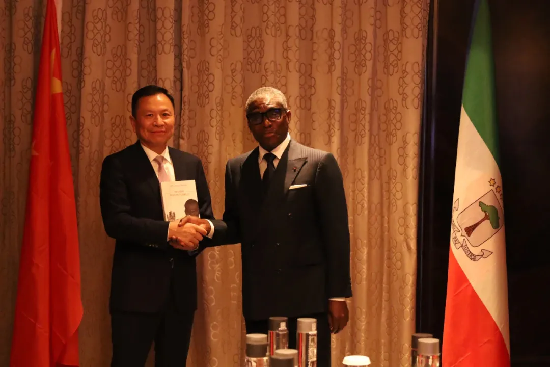 赤道几内亚共和国访华代表与尊龙时凯股份深入探讨产业协同发展